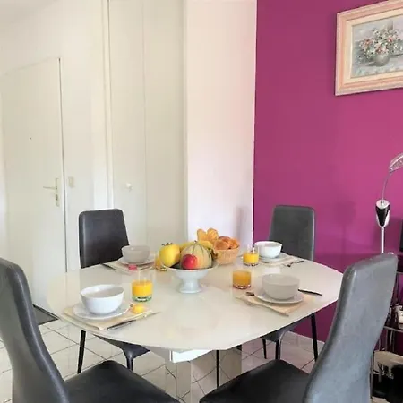 Apartamento Imperia St Raphaël, Au Calme, Vue Piscine, Climatisé